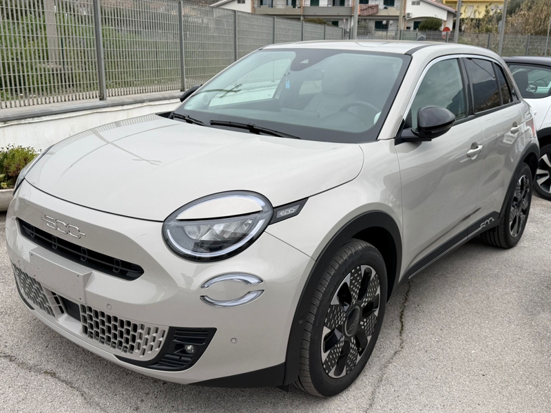 Fiat 600 1.2 136cv Hybrid La Prima 2025